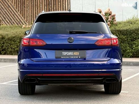 Volkswagen Touareg 2022 - фото 12