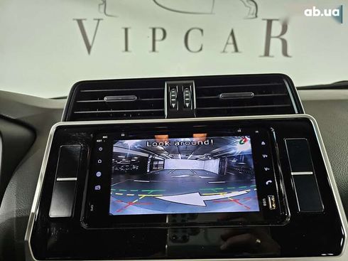 Toyota Land Cruiser Prado 2019 - фото 30