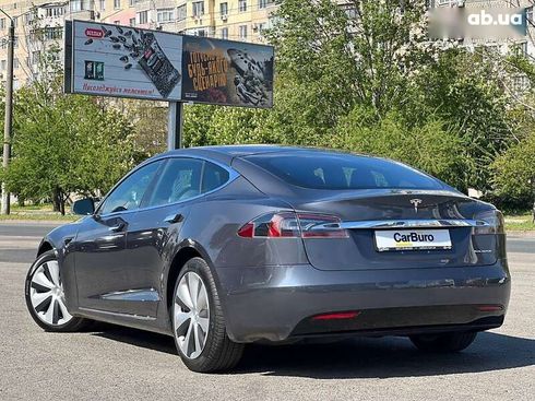 Tesla Model S 2020 - фото 9