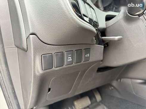 Mitsubishi Outlander 2023 - фото 11