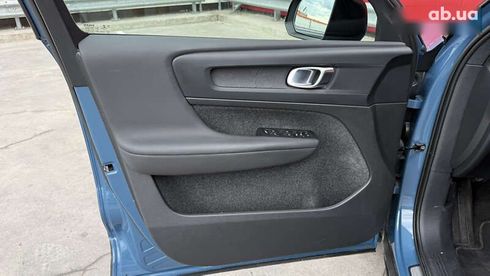 Volvo XC40 2022 - фото 18
