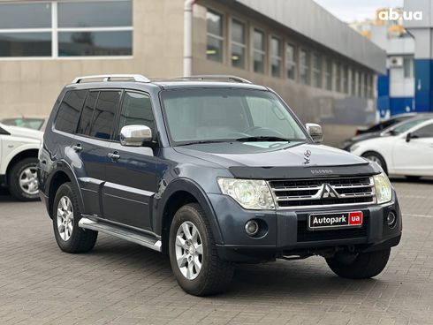 Mitsubishi Pajero Wagon 2009 серый - фото 3