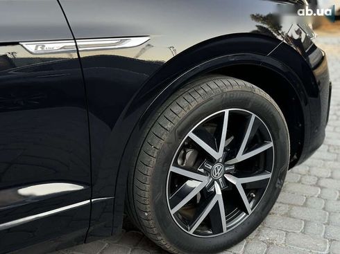 Volkswagen Touareg 2019 - фото 24