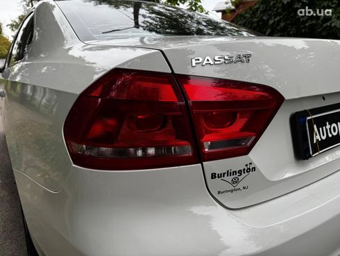 Volkswagen Passat 2012 белый - фото 9