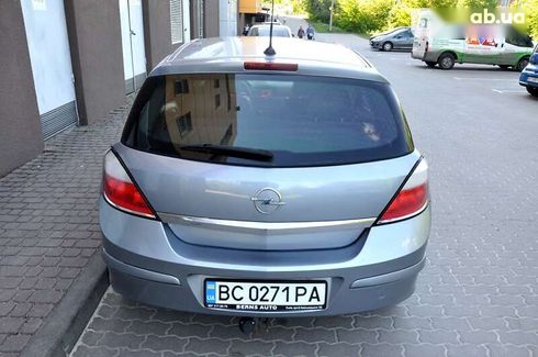 Opel Astra 2004 - фото 8