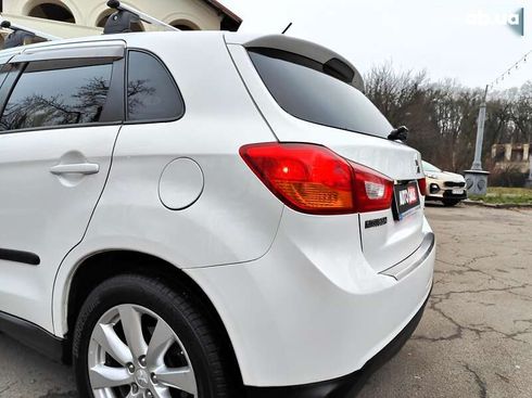 Mitsubishi Outlander 2015 - фото 12