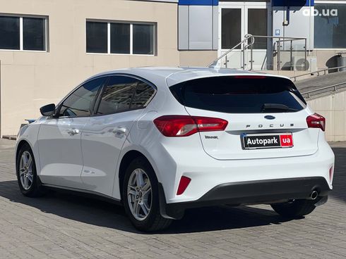 Ford Focus 2019 белый - фото 9