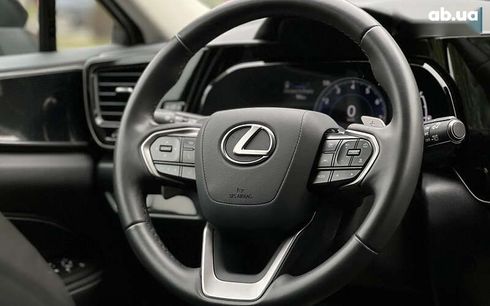 Lexus NX 2022 - фото 11