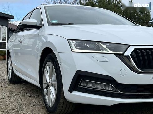 Skoda Octavia 2022 - фото 10