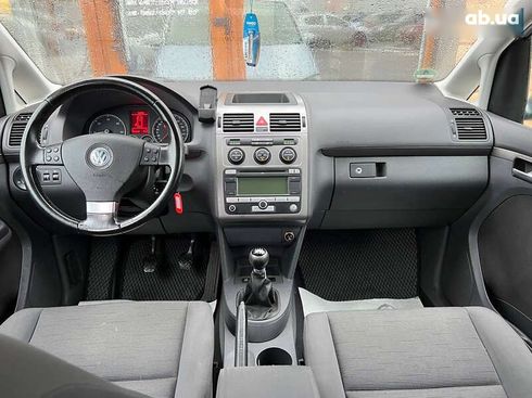 Volkswagen Touran 2008 - фото 13