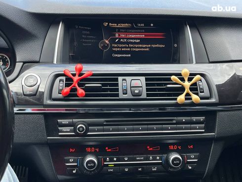 BMW 5 серия 2016 серый - фото 40