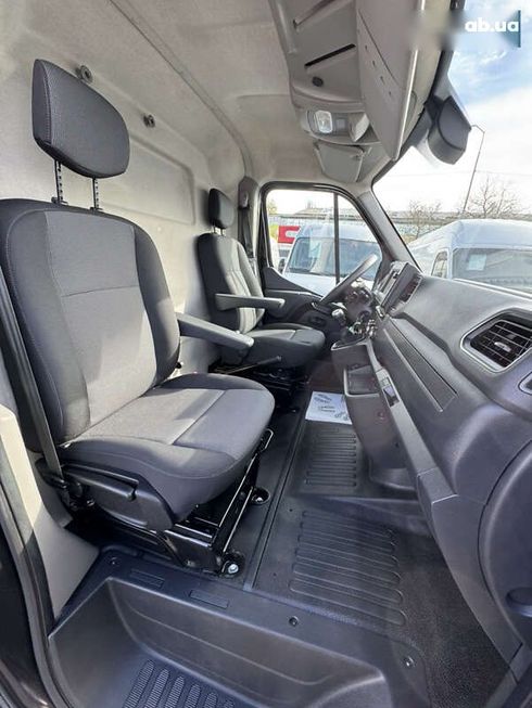 Renault Master 2021 - фото 29