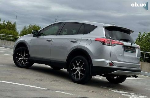 Toyota RAV4 2016 - фото 11
