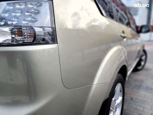 Mitsubishi Outlander XL 2007 - фото 19
