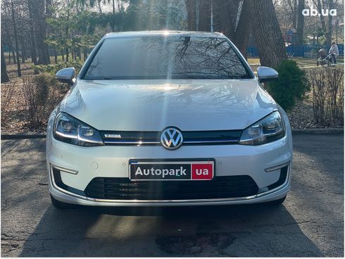 Volkswagen e-Golf 2018 белый - фото 6