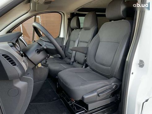 Renault Trafic 2019 - фото 25