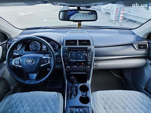 Toyota Camry 2015 - фото 12