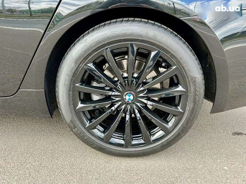 BMW 5 серия 2020 - фото 17