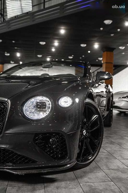 Bentley Continental GT 2022 - фото 20