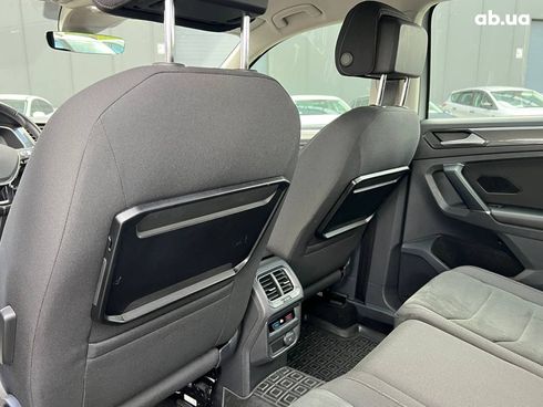 Volkswagen Tiguan 2017 серый - фото 39