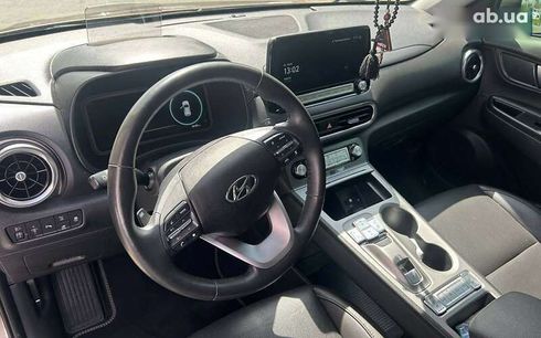 Hyundai Kona Electric 2022 - фото 11