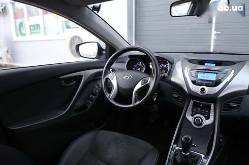 Hyundai Elantra 2012 - фото 13