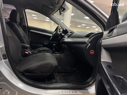 Mitsubishi Lancer 2008 серебристый - фото 10