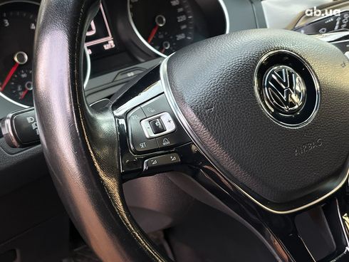 Volkswagen Passat 2015 черный - фото 17