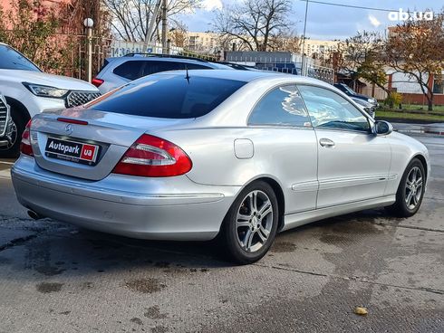 Mercedes-Benz CLK-Класс 2002 серый - фото 9