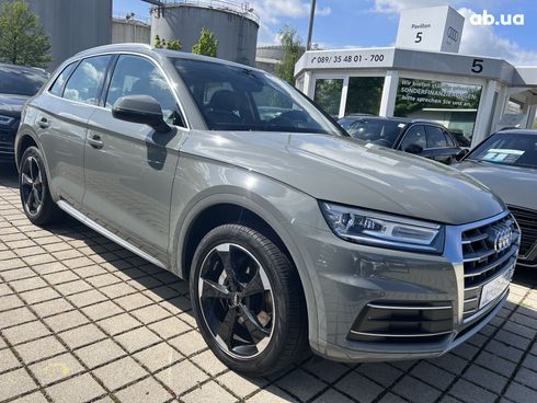 Audi Q5 2021 - фото 25