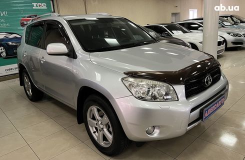 Toyota RAV4 2006 серебристый - фото 4