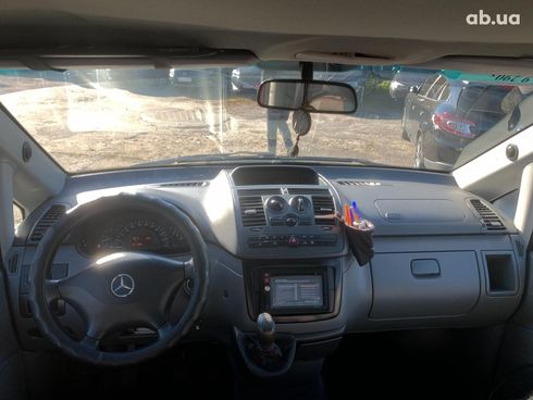 Mercedes-Benz Vito 2006 красный - фото 29