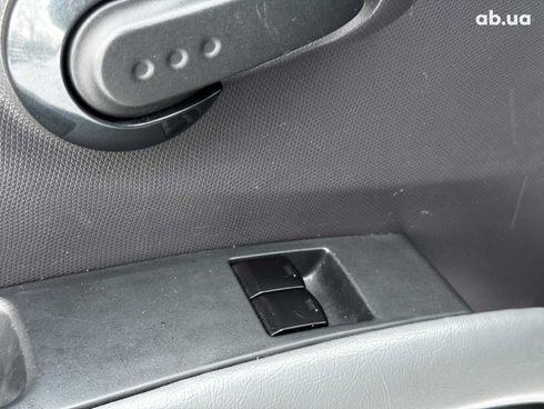 Nissan Micra 2006 серый - фото 12
