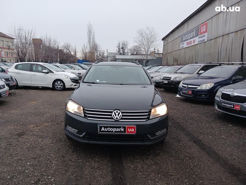 Volkswagen passat b7 2013 серый - фото 2