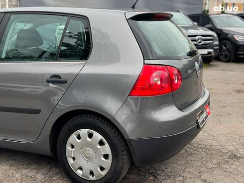 Volkswagen Golf 2005 серый - фото 25