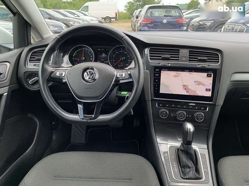 Volkswagen e-Golf 2020 - фото 20