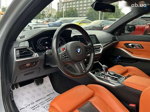 BMW M3 2021 - фото 29