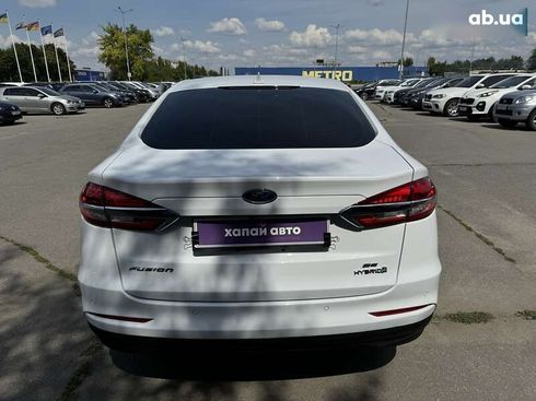 Ford Fusion 2019 - фото 9