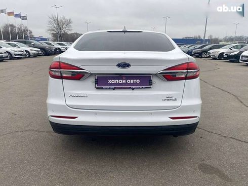 Ford Fusion 2019 - фото 6