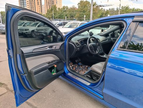 Ford Fusion 2017 синий - фото 18