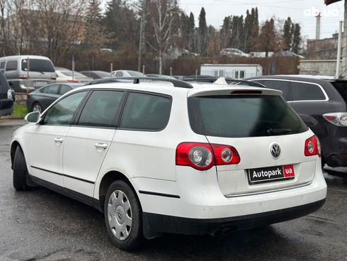 Volkswagen Passat 2008 белый - фото 4