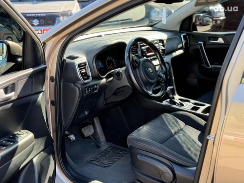 Kia Sportage 2016 бежевый - фото 11