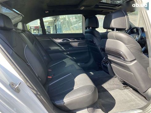 BMW 7 серия 2016 - фото 14