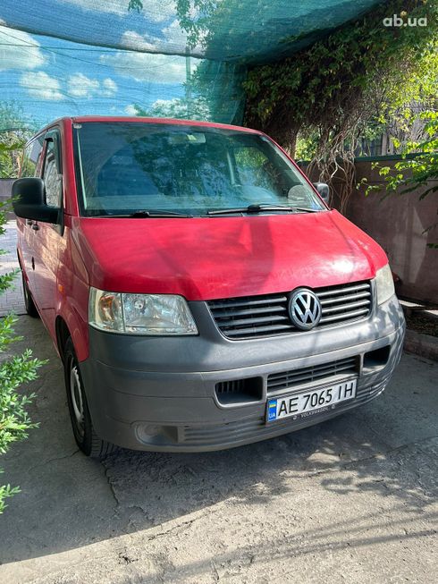 Volkswagen Transporter 2004 красный - фото 5