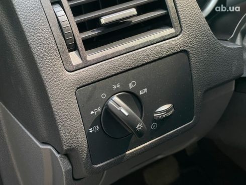 Ford Kuga 2012 коричневый - фото 16