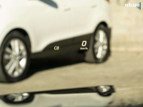 Mercedes-Benz E-Класс 2016 - фото 19