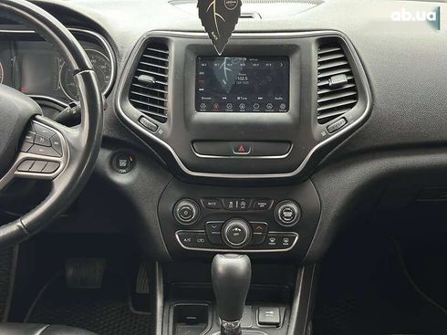 Jeep Cherokee 2018 - фото 12