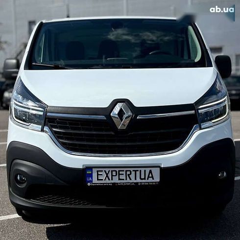 Renault Trafic 2021 - фото 8