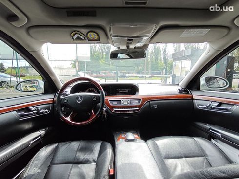 Mercedes-Benz S-Класс 2008 серебристый - фото 15