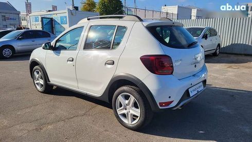 Renault Sandero Stepway 2019 - фото 7